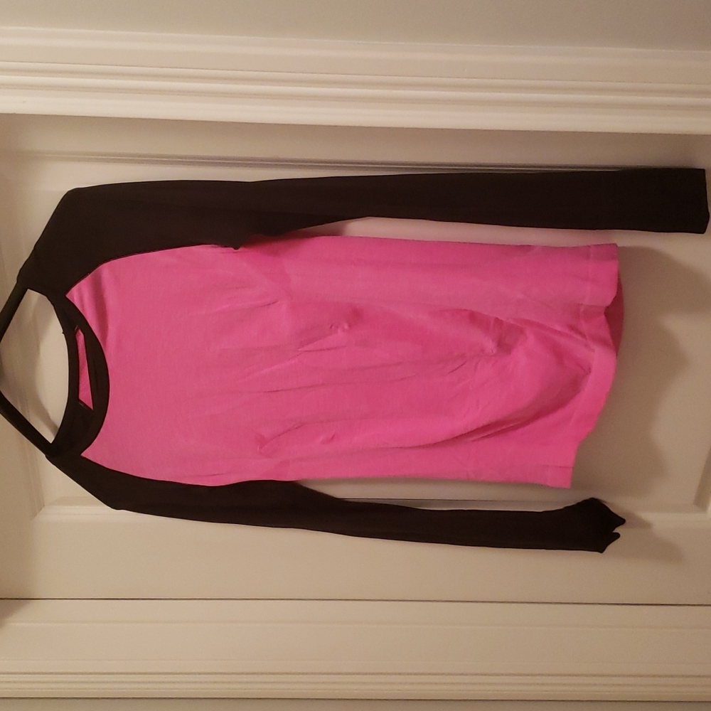 Victoria's Secret VSX Sport Long Sleeve Shirt (Hot Pink/Black) Moisture Wicking